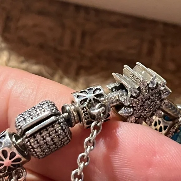 PANDORA Silver 925 Bracelet Full Of 16 Charm Beads L18cm with Box - Picture 15 of 15